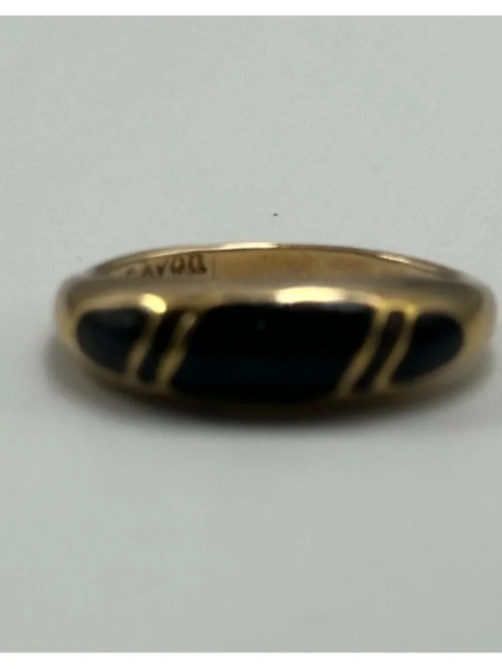 3/$30 Vintage Avon Midnight Drama Ring Size 6 Gold Tone Black Band Minimalist